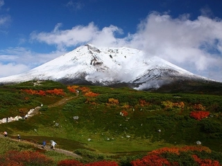 旭岳の雪化粧&紅葉