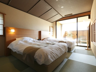 【客室】寝室には洋ベッドをご用意／The bedroom with western beds