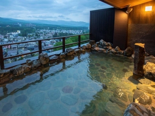 【眺望浴場】雄大な景色と温泉で心身ともに芯までホッと一息。