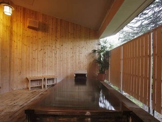 ■くぽの湯■露天風呂が付いている貸切風呂はくぽの湯だけです。