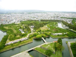 【周辺】五稜郭公園 春は桜、冬は雪とライトアップ等季節ごとに楽しめます(ホテルから市電・徒歩で約30分)
