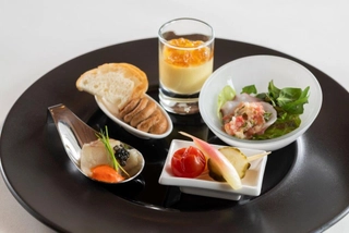 【夕食】季節の食材を使用した前菜