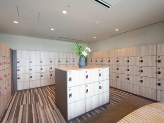 【最上階 眺望大浴場】ロッカールーム