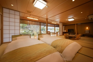 離れ【祥雲】~ゆったり寛げる100㎡の広さと源泉かけ流し露天風呂で贅沢なひとときを★