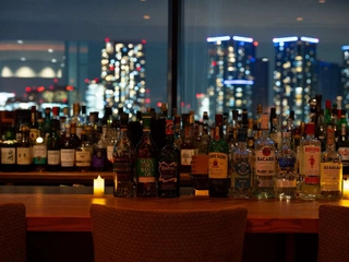 【館内施設】最上階(14階)/ナイトバー「BARRELⅢ」