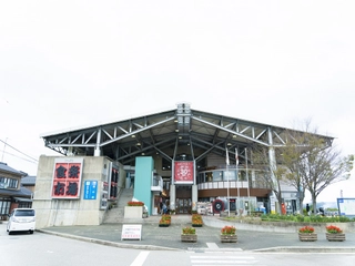 【周辺観光】食祭市場