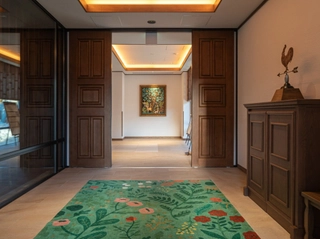 【入り口】皆様をおとぎ話の世界観に誘います