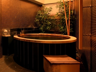 【貸切風呂 蛍火】気兼ねなく入浴を。貸切風呂が無料で利用できる。