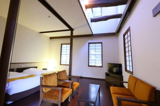 【メゾネット蔵104㎡】蔵をモダンに改装し、歴史と現代が見事に調和した4名定員のお部屋(一例)