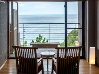 【暁の抄/和洋室/眺望:海】