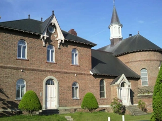 【周辺】トラピスチヌ修道院 日本初の女子修道院として、荘厳な建物をご覧いただけます(ホテルから車で約25分)