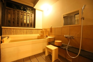 ユニバーサルトリプル43㎡ 客室露天風呂