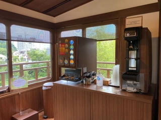 【新館風の語り部】宿泊者限定の「夢のドリンクコーナー」 ※何度でも利用可能(利用時間15:00~21:30)