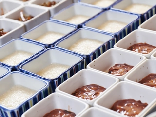 【朝食/和食】隠れた人気の小鉢メニューは函館名物「イカの塩辛」「松前漬」「とろろ」の三種類をご用意。