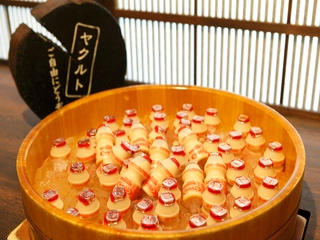 【サービス】「湯上り処」朝4:00~11:00ヤクルトのサービス/Yakult