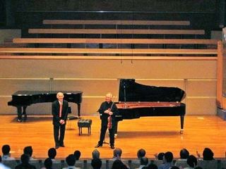 【草津夏期国際音楽アカデミーフェスティバル】国内外のトップレベルの演奏家が集まります。