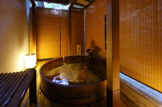 【メゾネット蔵104㎡】禁煙※1日1室限定　最も大きな檜風呂で温泉を堪能