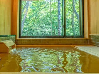 【離れデラックスツイン】渓谷の自然美を間近で感じる天然温泉内風呂付
