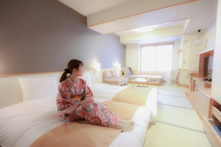 デラックスツイン≪バス付≫31平米/3名定員