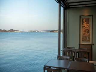 【夜鳴き処】オーシャンビューの開放的な空間です!