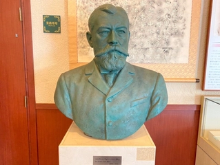 【エルウィン・ベルツ】草津温泉の医学的効能を世界に発信し、草津温泉の知名度をあげた医師。