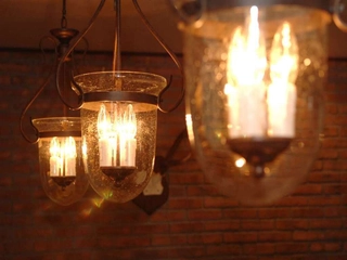 ■ロビー■館内の至る所に山小屋の雰囲気を思わせる装飾品が。