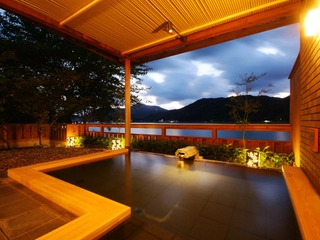 【大浴場露天風呂】