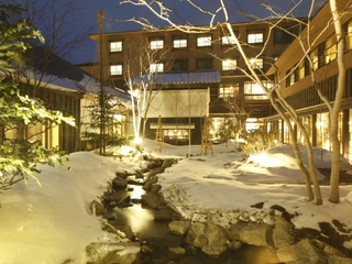 【施設】中庭 . The garden in winter