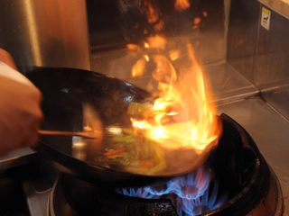 【1階/海風楼】北海道の海鮮を料理長が腕によりをかけた本格中華で美しく演出。