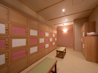 【天然温泉大浴場「水明の湯」(女性)脱衣所】