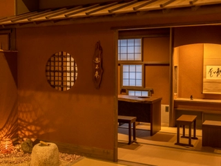 【1階/茶室 遊楽庵-ゆらくあん-】利用時間 15:00~18:00/9:00~11:00※日によって提供していない場合がございます。