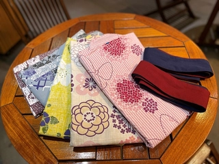 【サービス】帳場にて、男女色浴衣の貸出を行っております♪(1着550円/税込)