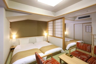 フォース≪バス付≫40~48平米