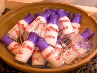 【無料サービス】風呂上りには冷たい牛乳または乳酸菌飲料をご用意。