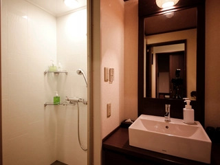 【客室】シャワーブース