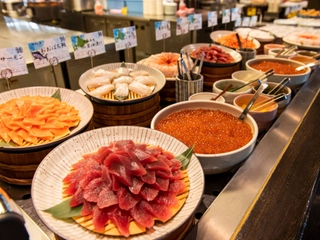 【朝食/海鮮】どこよりも函館らしい海鮮バイキングをお愉しみ下さい。