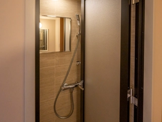 【客室】シャワーブース(ツインのみ)