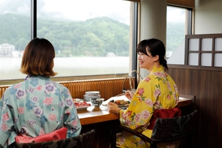 【食事処 雲水】