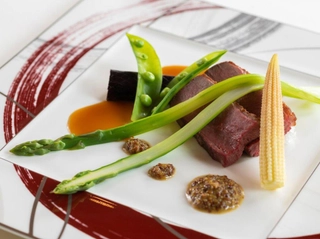 【夕食】お肉料理は鴨肉のロースト ※季節によってご提供内容は異なります