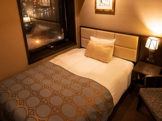 【セミダブル/15㎡】ベッドサイズ:1,400mm×1,950mm 1台/最大定員2名様