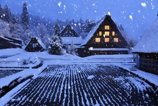 【景観】冬の合掌造り明善寺