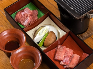 【特典・別注料理】国産和牛食べ比べ(別注の場合は要予約)/Comparison of Wagyu beef