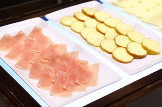 【朝食バイキング】生ハム・チーズ ※イメージ