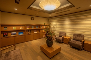 【らいぶらりー 花霞】より充実したご滞在となりますよう、様々な読み物をご用意しております。