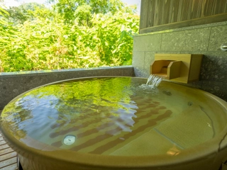 【1階/貸切風呂】《悠-ゆう-》陶器風呂