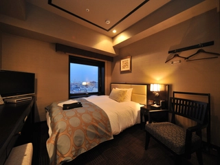 【セミダブル/15㎡】ビジネスでの利用や、一人旅でのご利用にオススメ致します。