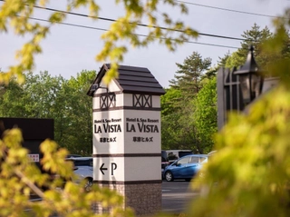 【外観】四季折々の風情をお愉しみいただけます