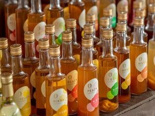 【お土産処/舟問屋】