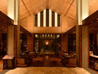 ロビー「ポッケ ヌイ」