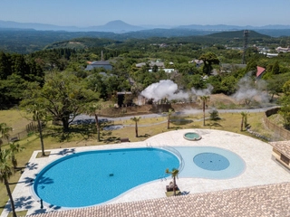 【ガーデンプール上空撮影】